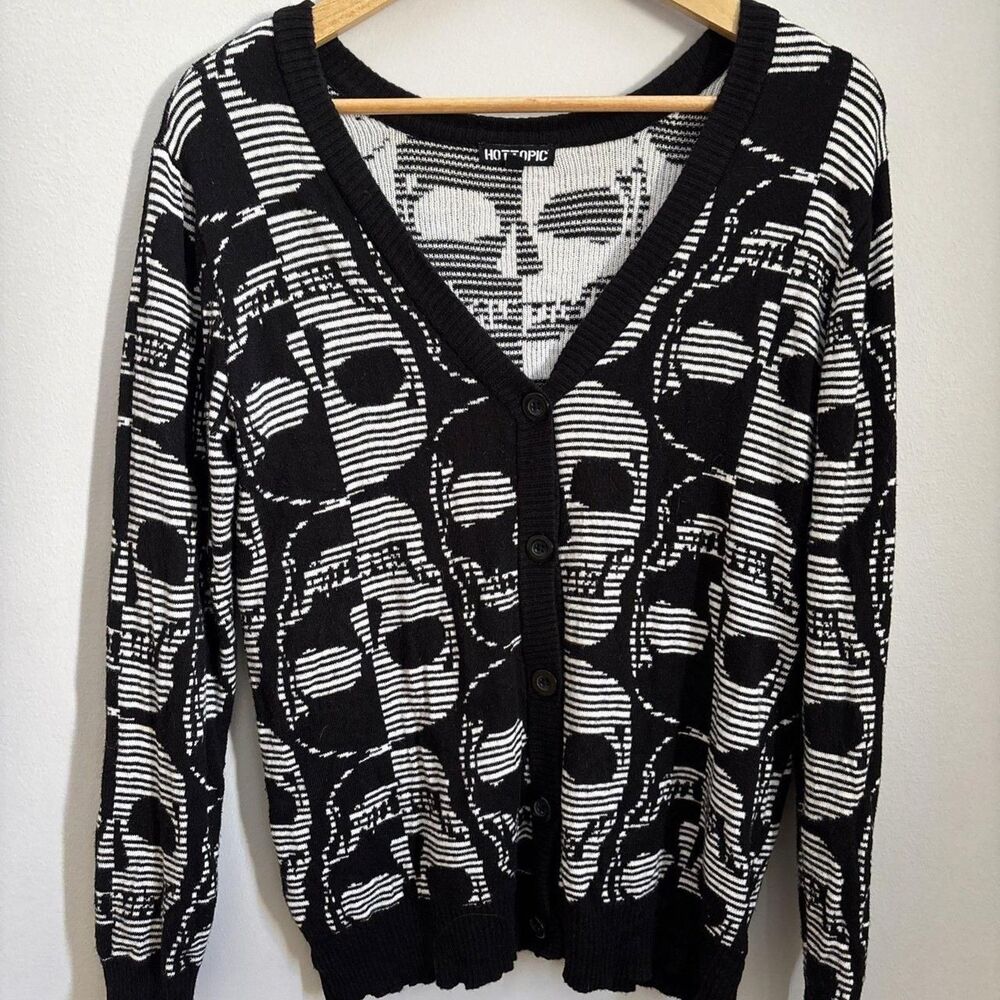 Hot-topic Women's Black Jumper